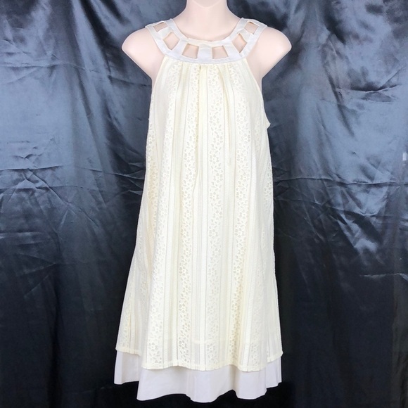 𝅺BNWT-IVORY color dress eyelet, lace cutwork neck - Picture 1 of 8